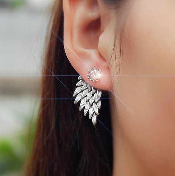 european and american retro stereo angel wing stud feather inlaid diamond alloy piercing earrings, Golden;silver
european and american retro stereo angel wing stud feather inlaid diamond alloy piercing earrings, Golden;silver