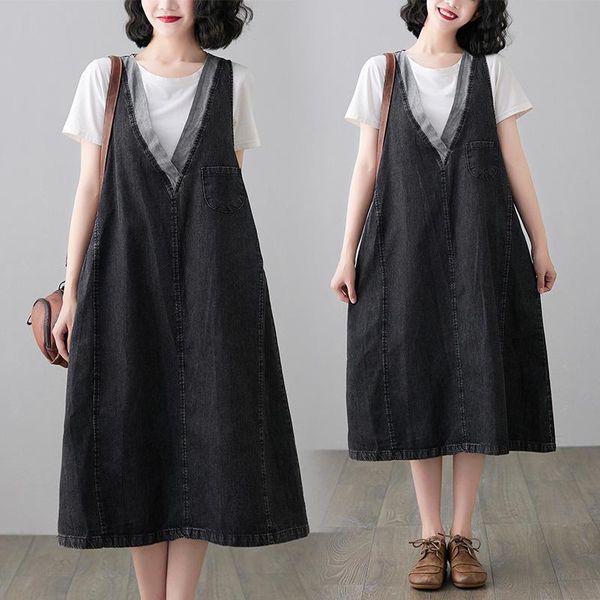 casual dresses 2021 summer denim strap loose fat mm large women's v-neck splicing medium length vest dress, Black;gray
casual dresses 2021 summer denim strap loose fat mm large women's v-neck splicing medium length vest dress, Black;gray