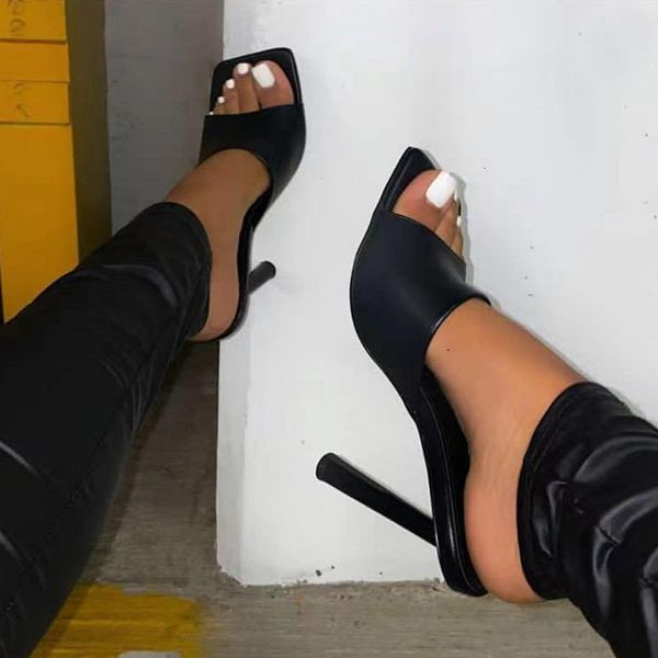 sandals novo salto fino mule mulher chinelos verão ao ar livre de alta qualidade couro patente sandálias brancas moda praça dedo do pé abert, Black
sandals novo salto fino mule mulher chinelos verão ao ar livre de alta qualidade couro patente sandálias brancas moda praça dedo do pé abert, Black