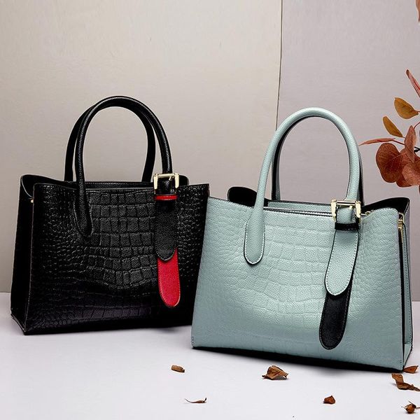 genuine ladies middle-aged 2021 female messenger bag mother large capacity all-match handbag new leather shoulder xnmol
genuine ladies middle-aged 2021 female messenger bag mother large capacity all-match handbag new leather shoulder xnmol