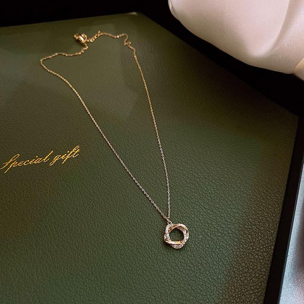 laminated circle pendant female necklace fashion luxury chain temperament girl collar unusual neck jewelry necklaces, Silver
laminated circle pendant female necklace fashion luxury chain temperament girl collar unusual neck jewelry necklaces, Silver