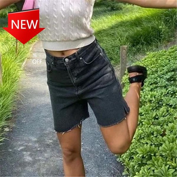 women's jeans denim shorts for women 2021 spring and summer korean style handsome small slit hem high waist straight fashion, Blue
women's jeans denim shorts for women 2021 spring and summer korean style handsome small slit hem high waist straight fashion, Blue