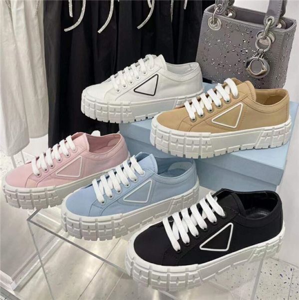 2021 luxurys designers shoe canvas casual shoes spring and fall fashion confortable womens platform shoes, Black;white
2021 luxurys designers shoe canvas casual shoes spring and fall fashion confortable womens platform shoes, Black;white