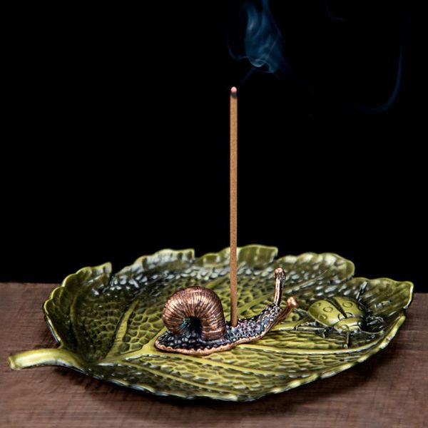 fragrance lamps zen insect bite leaf incense stick ladybird plate indoor sandalwood stove creative antique seat line
fragrance lamps zen insect bite leaf incense stick ladybird plate indoor sandalwood stove creative antique seat line
