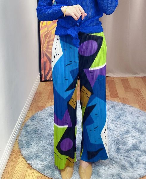 women's pants & capris 2021 summer color matching straight miyak fold fashionable loose large size thin and versatile casual trousers, Black;white
women's pants & capris 2021 summer color matching straight miyak fold fashionable loose large size thin and versatile casual trousers, Black;white