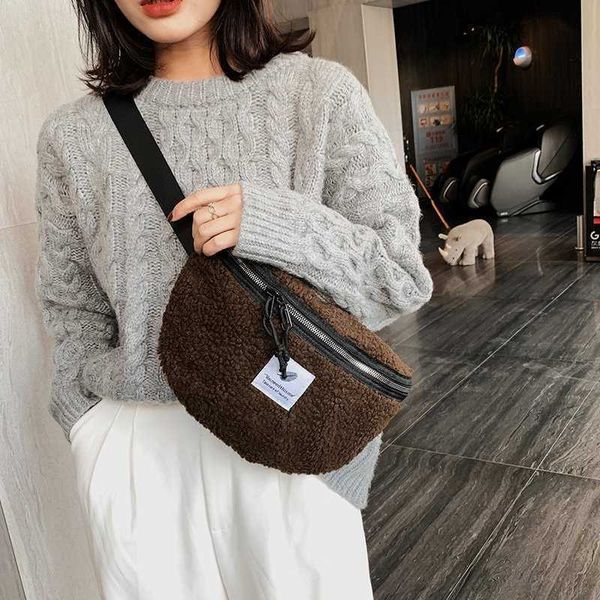 winter plush woman fanny pack large-capacity casual chest bags fashion velvet crossbody bag luxury female designer waist bag 210719
winter plush woman fanny pack large-capacity casual chest bags fashion velvet crossbody bag luxury female designer waist bag 210719