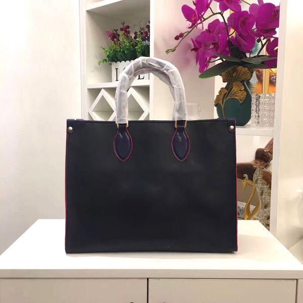 classic 2021 women onthego tote teddy shopping composite bag bicolor empreinte cowhide leather inside double pocket size 30-16-13.5cm
classic 2021 women onthego tote teddy shopping composite bag bicolor empreinte cowhide leather inside double pocket size 30-16-13.5cm