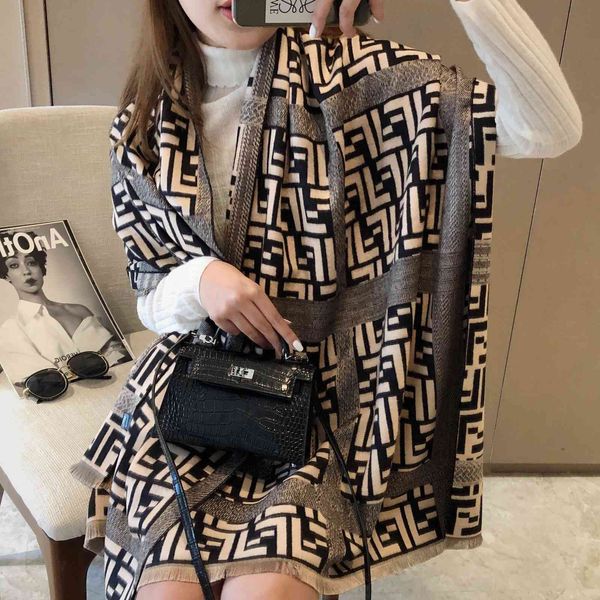 2021 new spring autumn warm imitation cashmere bib women's medium and long air conditioning shawl letter tassel scarf, Blue;gray
2021 new spring autumn warm imitation cashmere bib women's medium and long air conditioning shawl letter tassel scarf, Blue;gray