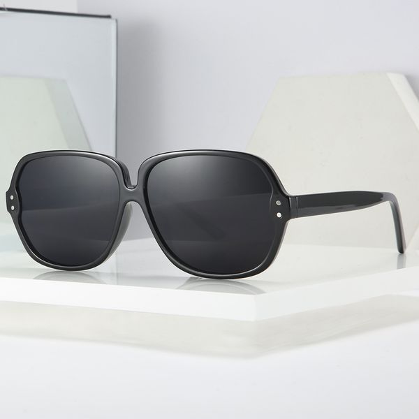 fashion color sunglasses men women brand designer rice nail frame sun glasses european and american street shooting uv400 high quality, White;black
fashion color sunglasses men women brand designer rice nail frame sun glasses european and american street shooting uv400 high quality, White;black