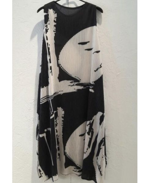 changpleat spring summer printed women sleeveless dresses miyak pleated fashion loose large size elastic waist female dress casual, Black;gray
changpleat spring summer printed women sleeveless dresses miyak pleated fashion loose large size elastic waist female dress casual, Black;gray