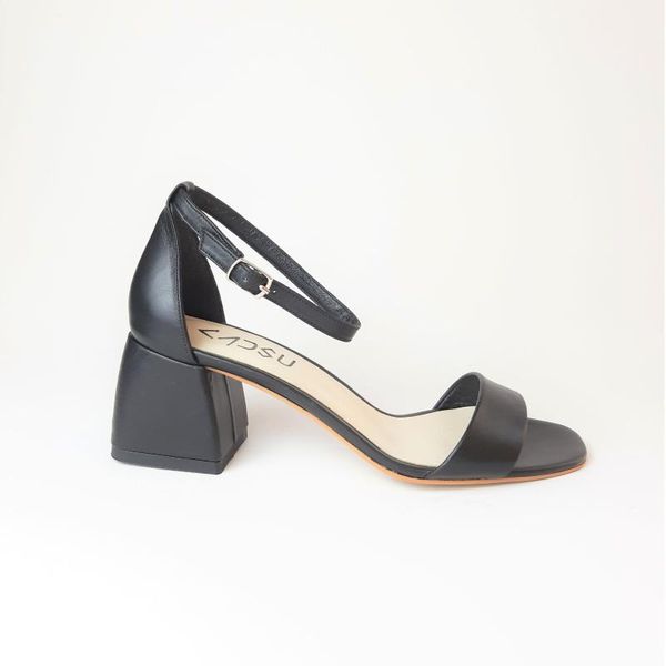sandals genuine leather, black, low heels, ribboned, handmade, sandals, stooy
sandals genuine leather, black, low heels, ribboned, handmade, sandals, stooy