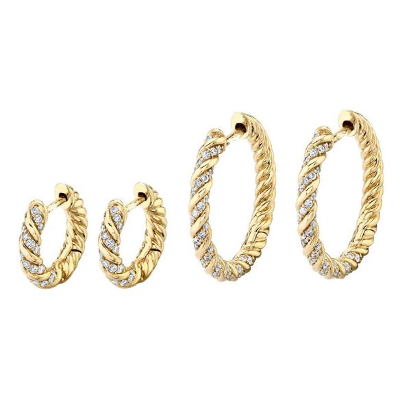 hoop & huggie 2021 fashion design gold color micro pave white cz rope chain band 20mm 32mm small medium earring, Golden;silver
hoop & huggie 2021 fashion design gold color micro pave white cz rope chain band 20mm 32mm small medium earring, Golden;silver