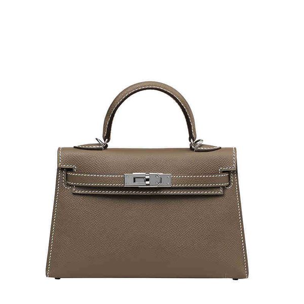 sports women's luxu design handbags land st. new leather second generation keilys mini portable one shoulder messenger bag
sports women's luxu design handbags land st. new leather second generation keilys mini portable one shoulder messenger bag