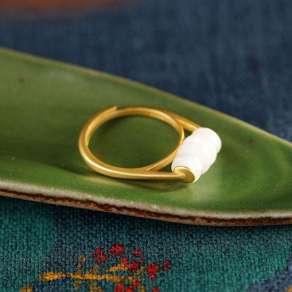 cluster rings s silver inlaid natural wada white chalcedony ring irregular shape cold wind charm temperament women opening adjustable, Golden;silver
cluster rings s silver inlaid natural wada white chalcedony ring irregular shape cold wind charm temperament women opening adjustable, Golden;silver