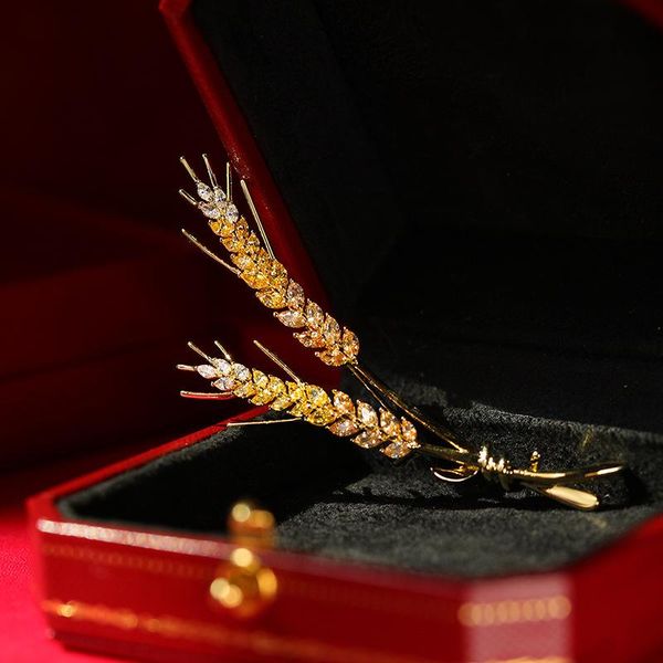 pins, brooches luxury cubic zircon wheat ear brooch collar pins for suit shining women's 2021 ins style jewelry wholesale, Gray
pins, brooches luxury cubic zircon wheat ear brooch collar pins for suit shining women's 2021 ins style jewelry wholesale, Gray