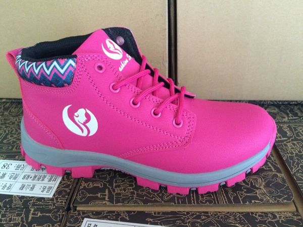 women's mountaineering shoes outdoor hiking winter new middle anti-skid and wear-resistant students
women's mountaineering shoes outdoor hiking winter new middle anti-skid and wear-resistant students