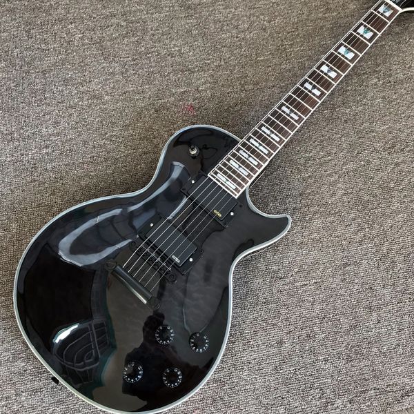 electric guitar, rosewood fingerboard, black burst color quilte maple, initiative adapterization
electric guitar, rosewood fingerboard, black burst color quilte maple, initiative adapterization