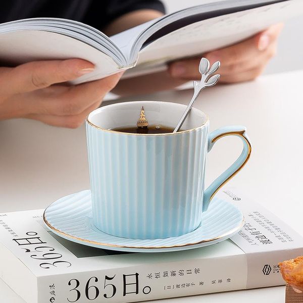 european style small luxury ceramic simple description of phnom penh light british afternoon tea cup set mugs
european style small luxury ceramic simple description of phnom penh light british afternoon tea cup set mugs