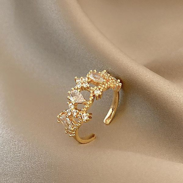 wedding rings fashion jewelry genuine trend design zircon crown femininity hollow metal opening decoration ring bridal for girls, Slivery;golden
wedding rings fashion jewelry genuine trend design zircon crown femininity hollow metal opening decoration ring bridal for girls, Slivery;golden
