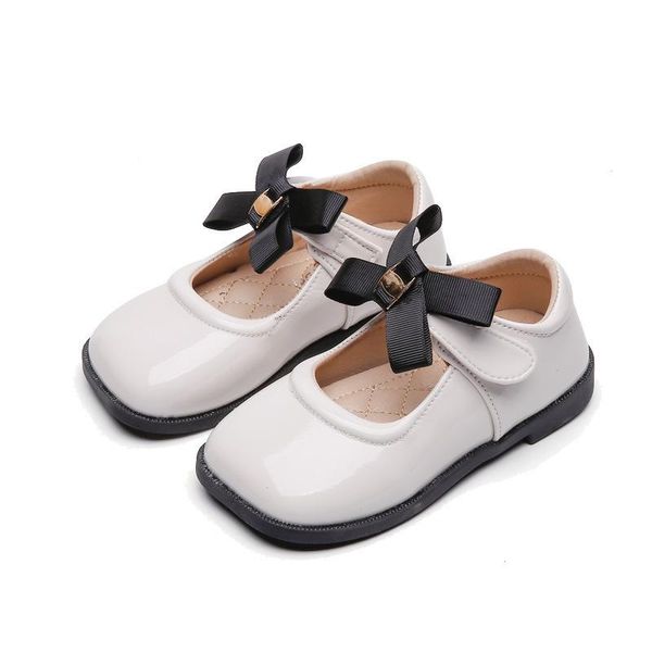flat shoes autumn spring princess kids patent leather for girls flower casual glitter children soft shoe butterfly bowknot, Black;grey
flat shoes autumn spring princess kids patent leather for girls flower casual glitter children soft shoe butterfly bowknot, Black;grey