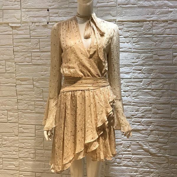 miss the fall of six fashion design with waist female floral irregular long-sleeved dress, Black;gray
miss the fall of six fashion design with waist female floral irregular long-sleeved dress, Black;gray