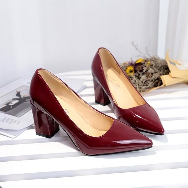 dress shoes women's high heels bride party mid heel pointed toe shallow mouth women big size 2021, Black
dress shoes women's high heels bride party mid heel pointed toe shallow mouth women big size 2021, Black