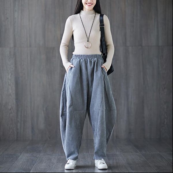womens capris winter women pants big size thick warm corduroy harem solid color elastic waist loose casual trousers, Black;white
womens capris winter women pants big size thick warm corduroy harem solid color elastic waist loose casual trousers, Black;white