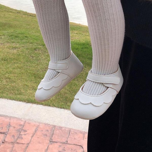athletic & outdoor born girl princess flat shoes, soft antiskid lovely sole cribs shoes casual outwear first walkers sneakers, Black
athletic & outdoor born girl princess flat shoes, soft antiskid lovely sole cribs shoes casual outwear first walkers sneakers, Black