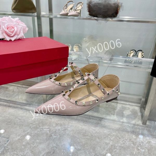men women shoes 35-42 sneakers attractive chaussures embroidery bee tiger snake stars casuaflat trainers yh211114, Red;white
men women shoes 35-42 sneakers attractive chaussures embroidery bee tiger snake stars casuaflat trainers yh211114, Red;white