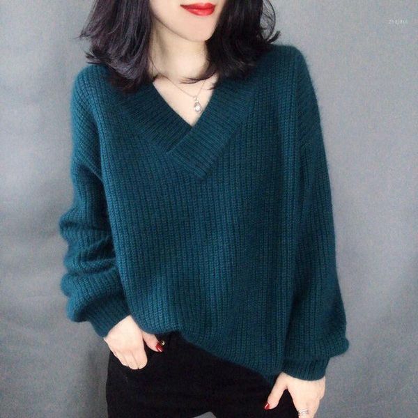 autumn and winter loose v-neck knitted sweater women short jacket to keep warm fashionable women's sweaters, White;black
autumn and winter loose v-neck knitted sweater women short jacket to keep warm fashionable women's sweaters, White;black