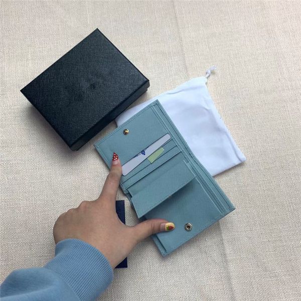 short a wallet card package. women's classic style luxury designers, Red;black
short a wallet card package. women's classic style luxury designers, Red;black