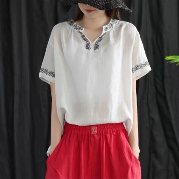 summer arts style women short sleeve loose v-neck tshirt 100% cotton embroidery vintage tee shirt femme plus size d501 210512, Black
summer arts style women short sleeve loose v-neck tshirt 100% cotton embroidery vintage tee shirt femme plus size d501 210512, Black