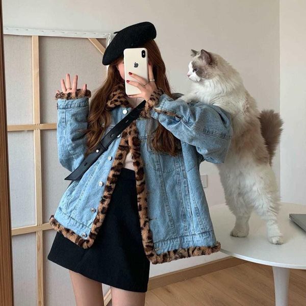 women's jackets double sides wear leopard printed fleece denim bomber jacket plus velvet thick plush jeans coat winter cardigan parka, Black;brown
women's jackets double sides wear leopard printed fleece denim bomber jacket plus velvet thick plush jeans coat winter cardigan parka, Black;brown