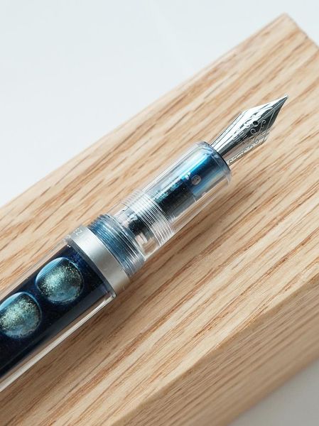 super fine transparent color ink pen male and female students practicing characters creative gifts office supplies fountain pens
super fine transparent color ink pen male and female students practicing characters creative gifts office supplies fountain pens
