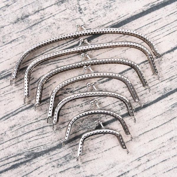 bag parts & accessories 1pcs 8.5/10.5/15cm fashion handle bronze diy metal kiss clasp lock frame for purse handbag coins bags, Black
bag parts & accessories 1pcs 8.5/10.5/15cm fashion handle bronze diy metal kiss clasp lock frame for purse handbag coins bags, Black