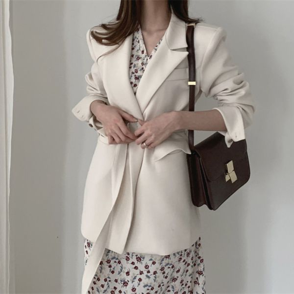 ol notched solid lace-up blazer coat female autumn winter elegant formal women blazers suit jacket woman clothes 210421, White;black
ol notched solid lace-up blazer coat female autumn winter elegant formal women blazers suit jacket woman clothes 210421, White;black