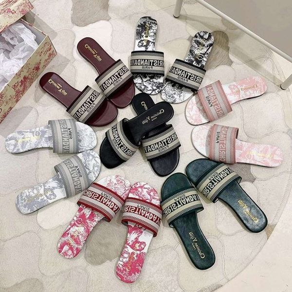 casual shoes net red sandals women wear 2021 new d family embroidered letter slippers for summer vacation, Black
casual shoes net red sandals women wear 2021 new d family embroidered letter slippers for summer vacation, Black