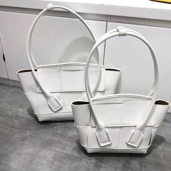 venetas bottega summer woven leather underarm trend single shoulder messenger solid color fashion women's bag designer handbag wan
venetas bottega summer woven leather underarm trend single shoulder messenger solid color fashion women's bag designer handbag wan