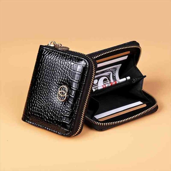 alligator pu wallet women small short credit amp bank card holder wallets zipper purses female coin purse, Red;black
alligator pu wallet women small short credit amp bank card holder wallets zipper purses female coin purse, Red;black