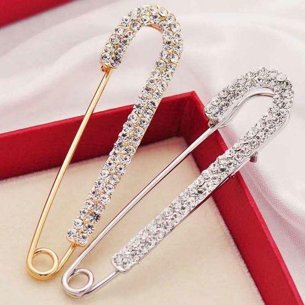 elegant fashion crystal dress rhinestone decoration cute buckle lapel collar women girl pins for clothing ornament, Gray
elegant fashion crystal dress rhinestone decoration cute buckle lapel collar women girl pins for clothing ornament, Gray