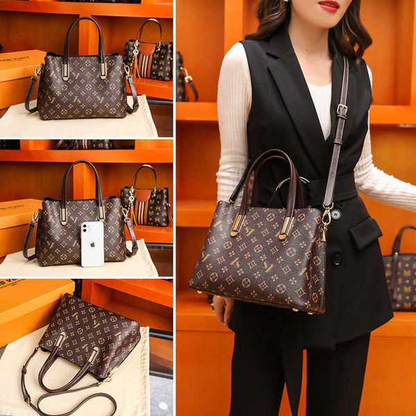 luxury handbags hong kong women's 2021 fashion korean one shoulder slung portable bucket women's bag
luxury handbags hong kong women's 2021 fashion korean one shoulder slung portable bucket women's bag