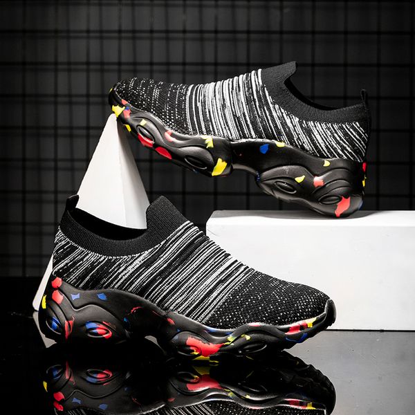 2022 summer new men socks shoes fashion casual shoes comfort soft sports shoes women light running sell well 35-47
2022 summer new men socks shoes fashion casual shoes comfort soft sports shoes women light running sell well 35-47
