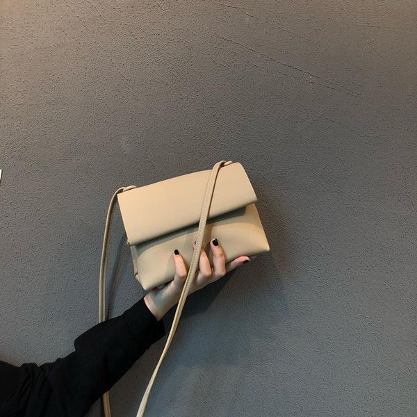 women's bag autumn and winter 2021 french niche pu soft leather fashion one shoulder messenger bags
women's bag autumn and winter 2021 french niche pu soft leather fashion one shoulder messenger bags