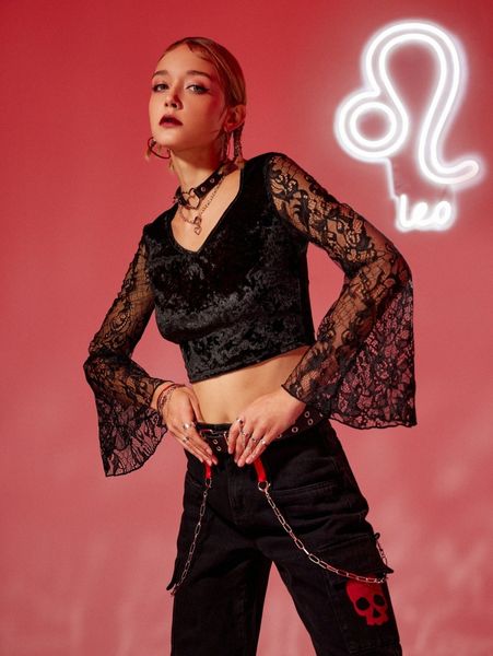 romwe leo velvet contrast lace crop z1to#, White
romwe leo velvet contrast lace crop z1to#, White