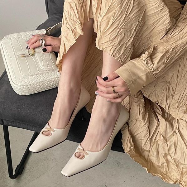 dress shoes 2021 autumn ins blogger style handmade shallow mouth simple hollow, Black
dress shoes 2021 autumn ins blogger style handmade shallow mouth simple hollow, Black