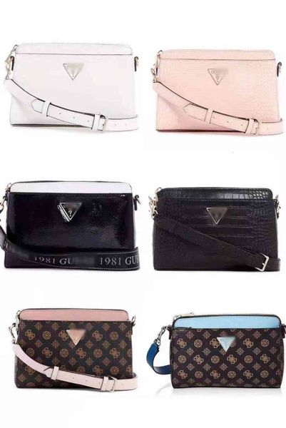 2021 new guss bag old flower color matching crocodile single shoulder diagonal women's 3-pocket camera
2021 new guss bag old flower color matching crocodile single shoulder diagonal women's 3-pocket camera
