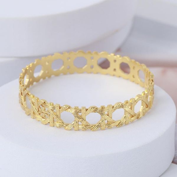 bangle luxury women bracelet2021 korean fashion hollowed-out gold pulseira brass plate 18k vintage aesthetic bangles charm lady jewelry, Black
bangle luxury women bracelet2021 korean fashion hollowed-out gold pulseira brass plate 18k vintage aesthetic bangles charm lady jewelry, Black