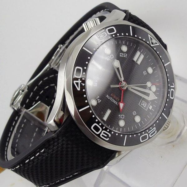 wristwatches red gmt 41mm automatic men watch ceramic bezel brushed rubber strap sapphire glass screwdown crown, Slivery;brown
wristwatches red gmt 41mm automatic men watch ceramic bezel brushed rubber strap sapphire glass screwdown crown, Slivery;brown