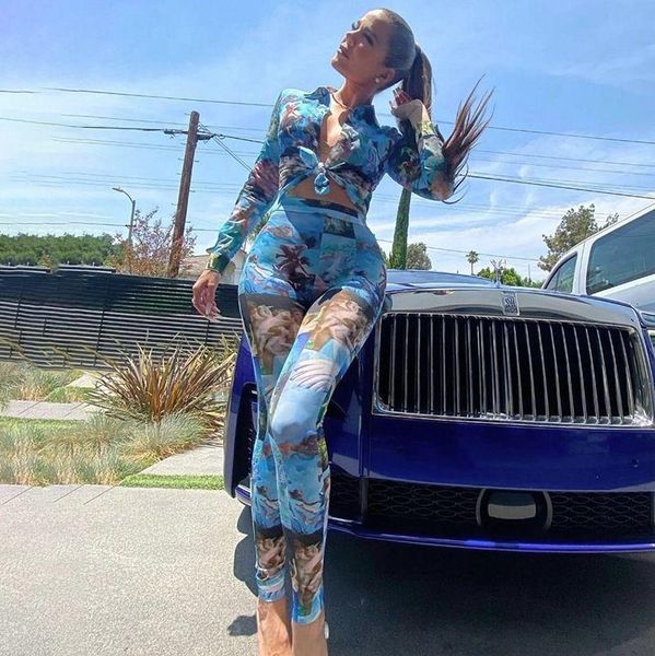 women's two piece pants print 2 set women 2021 summer figure lapel long sleeve crop and legging sets casual outfits, White
women's two piece pants print 2 set women 2021 summer figure lapel long sleeve crop and legging sets casual outfits, White