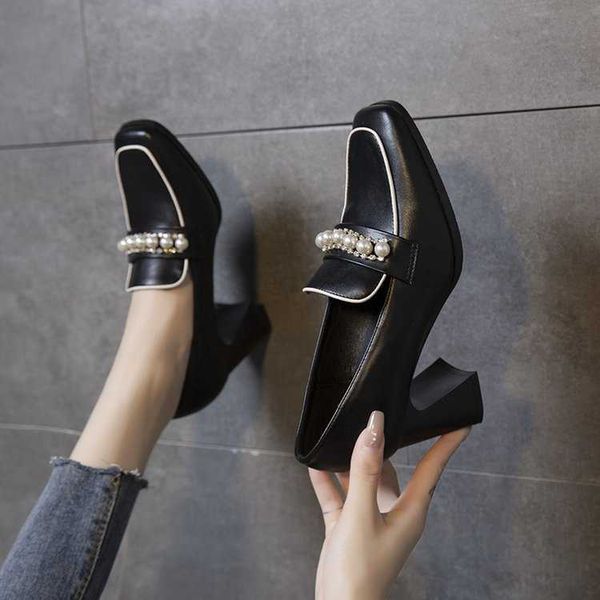 korean version of thick heel lefu sho 2021 autumn fashion square head pearl rhintone high-heeled single shoe
korean version of thick heel lefu sho 2021 autumn fashion square head pearl rhintone high-heeled single shoe